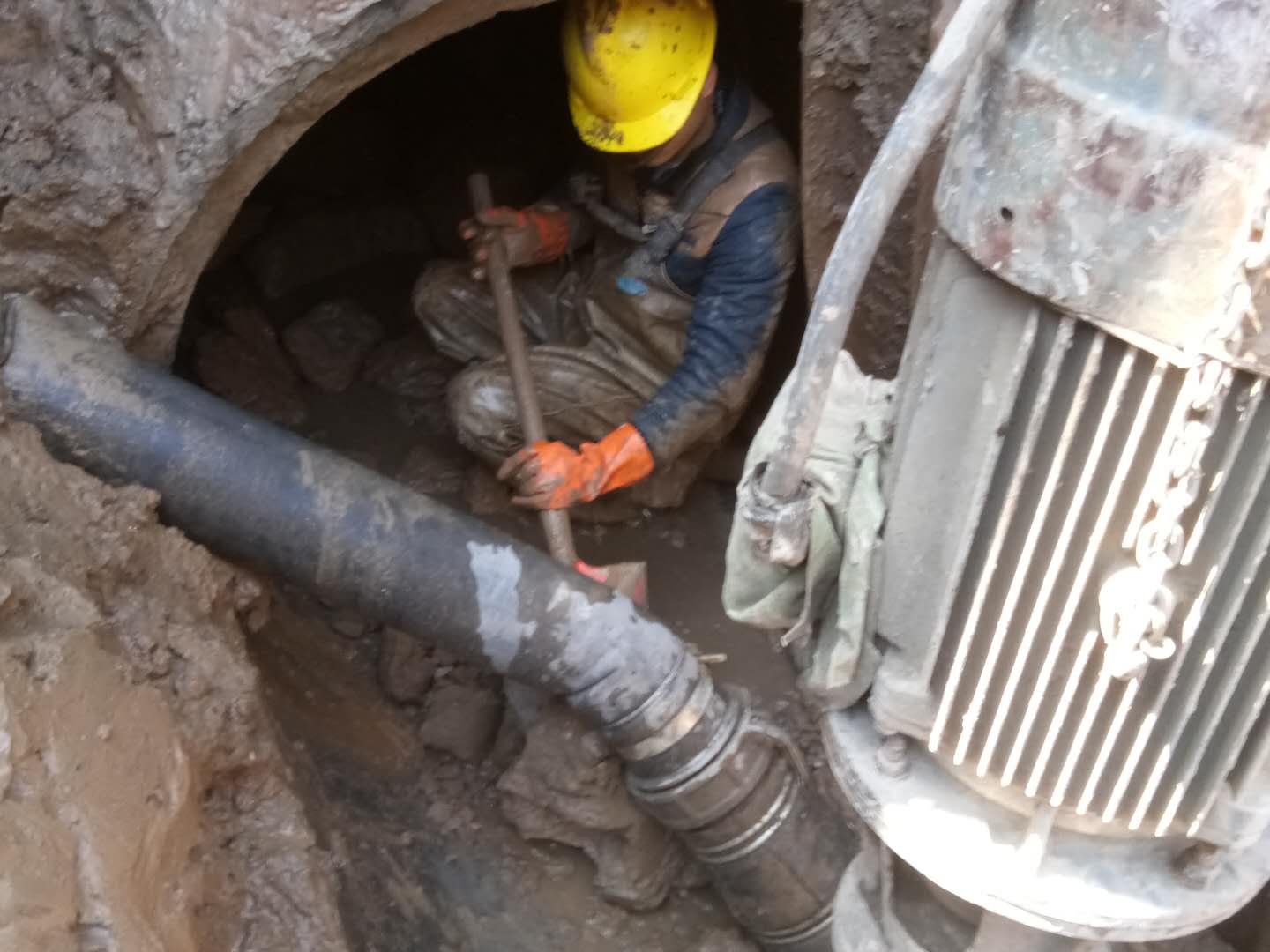 昌洒镇管道清淤